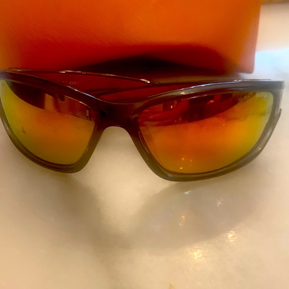 Sports sun glasses